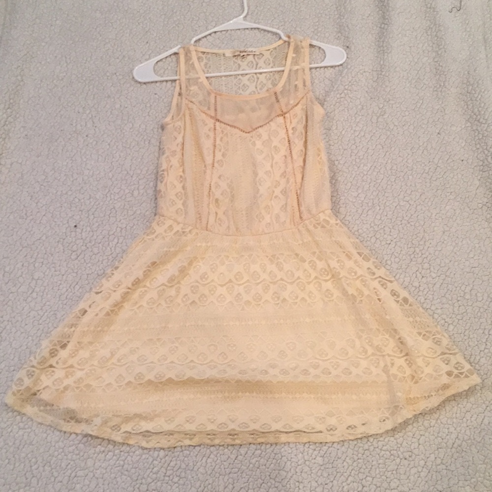 Rewind dress size medium off white color